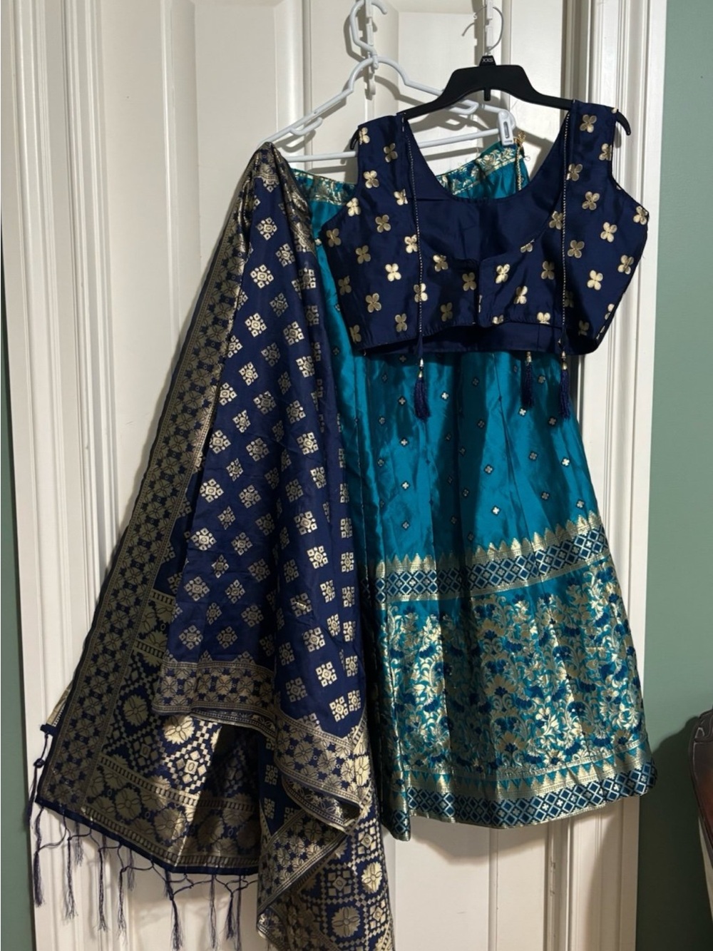 Teal and Navy Floral XL size Brocade three piece Lehenga skirt Choli,Dupetta Set